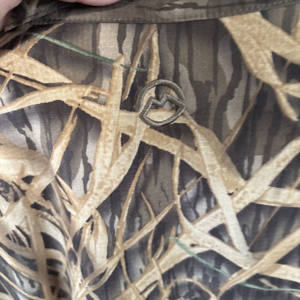 Magellan Outdoor Hunt Gear Men Med Camo Mossy Oak Button Down Short Sleeve - Picture 5 of 6